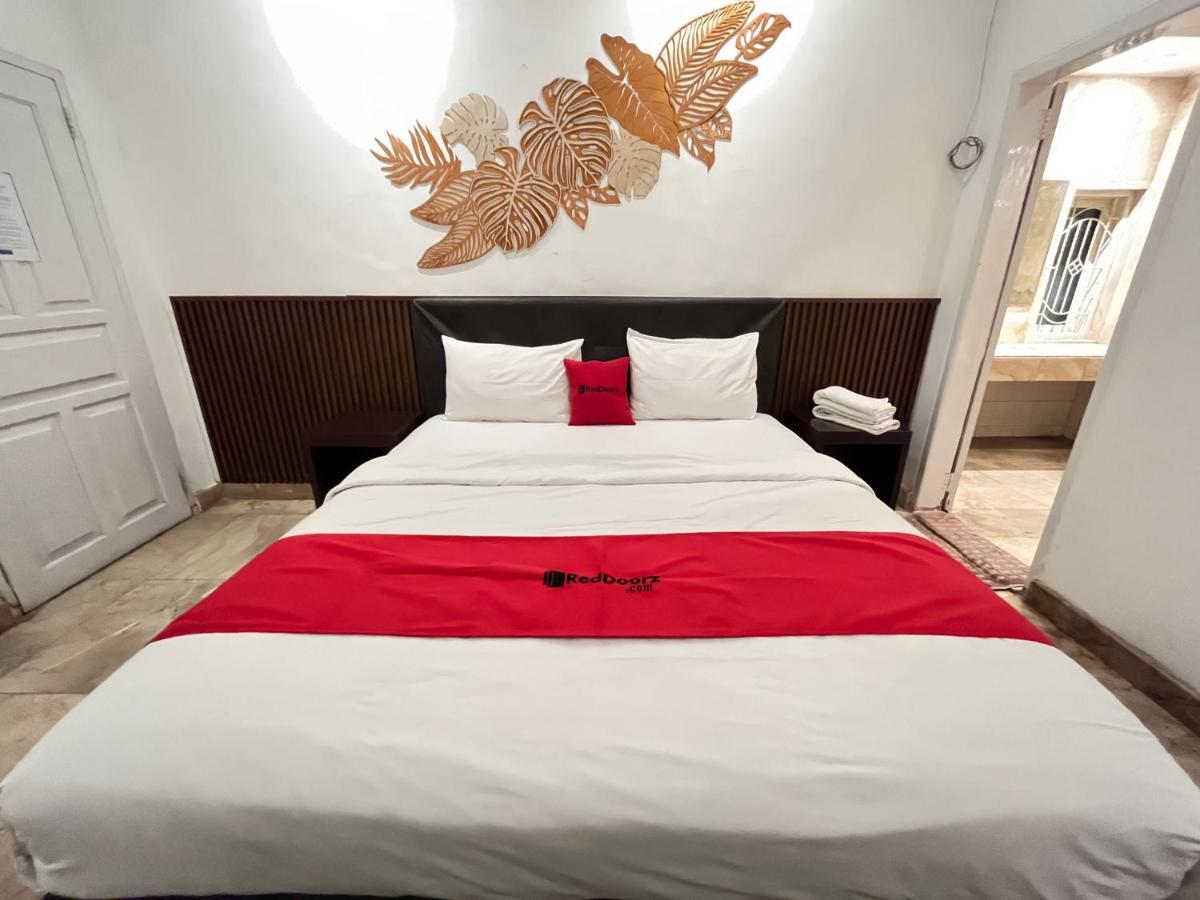 Reddoorz Near Kantor Walikota Manado Ngoại thất bức ảnh