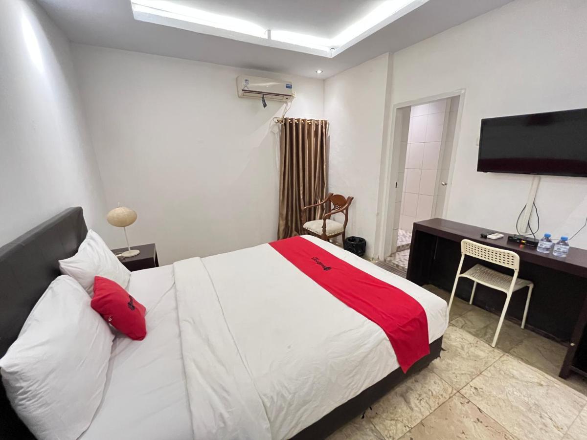 Reddoorz Near Kantor Walikota Manado Ngoại thất bức ảnh