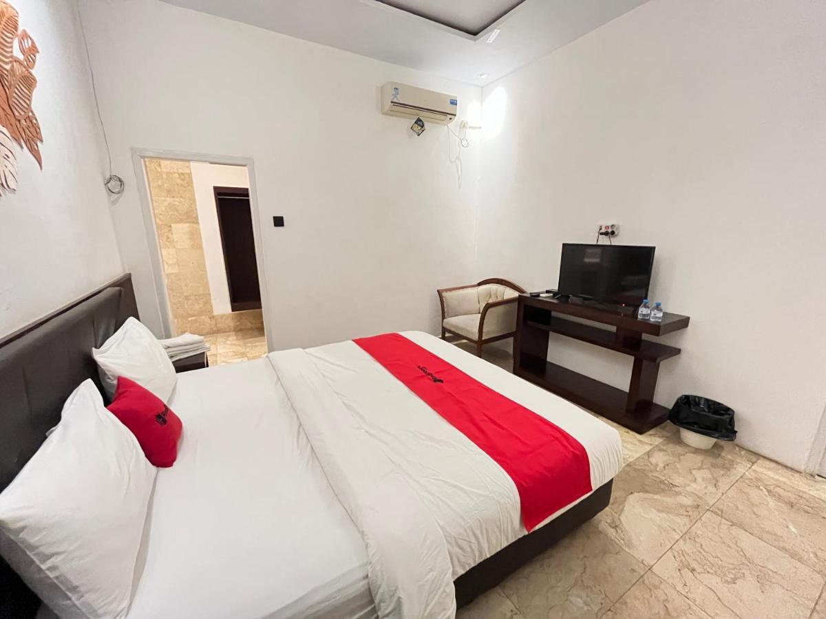 Reddoorz Near Kantor Walikota Manado Ngoại thất bức ảnh